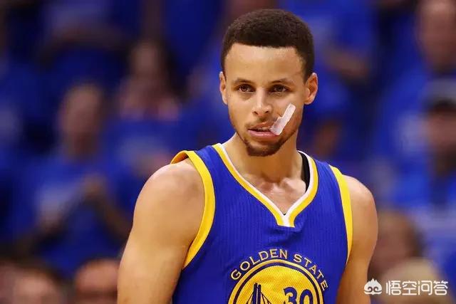 库里13中2仅得4分 绿军52分大胜勇士获11连胜